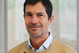 Prof. Dr. med. Carlos Schönfeldt-Lecuona ist Chefarzt 